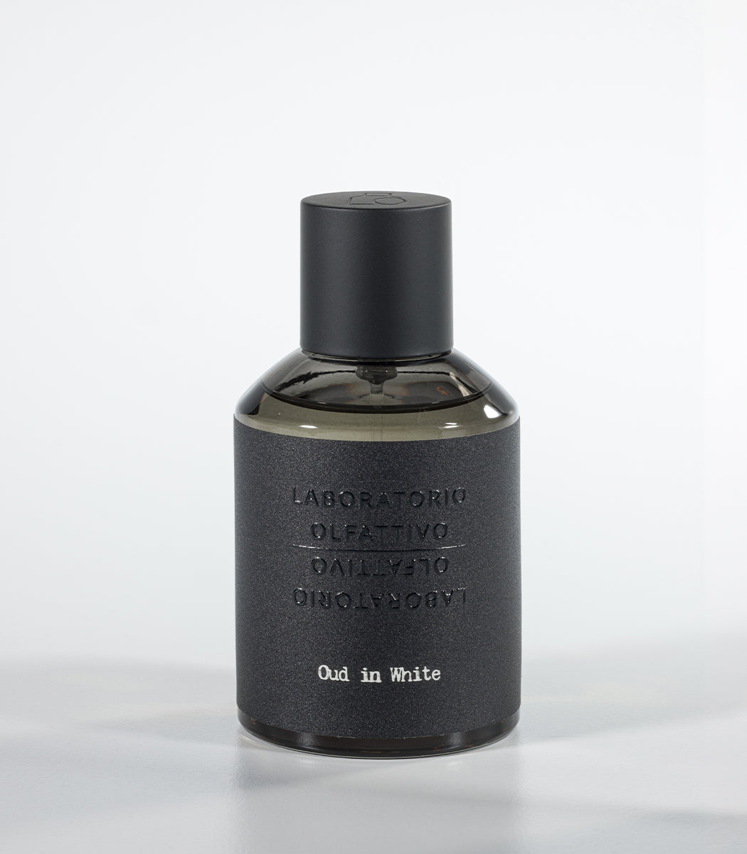 Oud in white